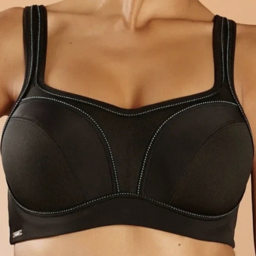 Chantelle High Impact Women's Sports Black Full Cup Bra